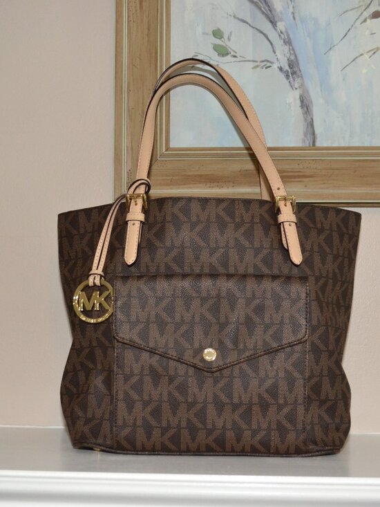 Michael Kors Handbags - Michael Kors Brown Monogram Pebbles leather Jet Set Logo Large Pocket Tote Bag
